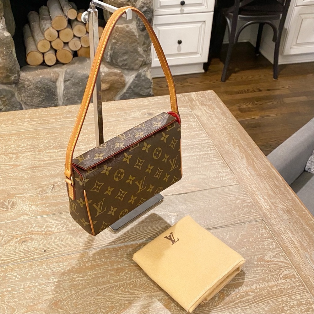 LOUIS VUITTON Recital Bag